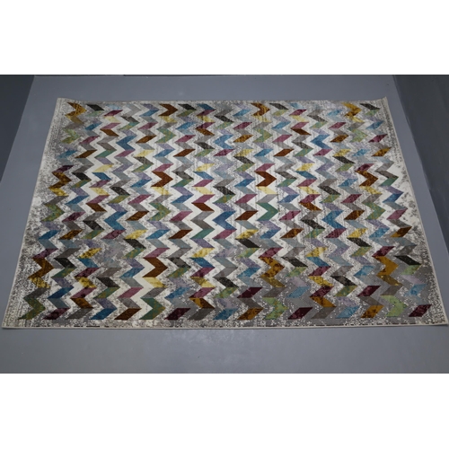 674 - Multicoloured rug by 16th Avenue, Design AG36A in as new condition