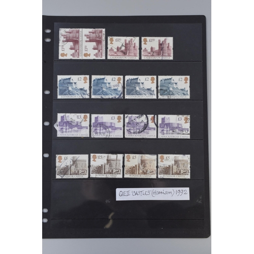 121 - A Collection of GB Stamps Including Edward VII 1902 Used Set of 15, George V Seahorses, And QEII Cas... 