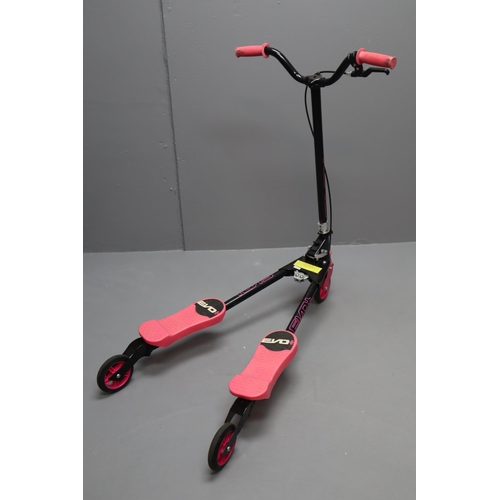 618 - EVO V-flex kids 3 wheel scooter in black and pink