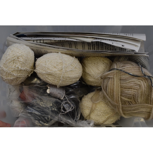 753 - Selection of wools and some patterns