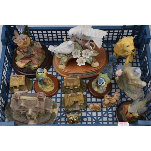 782 - Selection of Decorative Animals and Cottages (a/f)