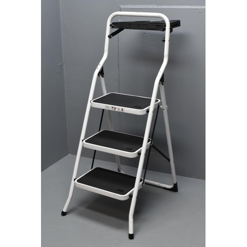 21A - Metal Step Ladders (3 Steps). Step Height 28”