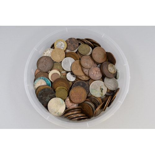 183 - Mixed Selection of Coinage, includes Worldwide and Pre-Decimal