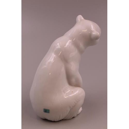 334 - A Boxed Lladro 1208 Porcelain Polar Bear, Approx 5