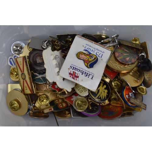 547 - Approx 50 Mixed Collectors Badges