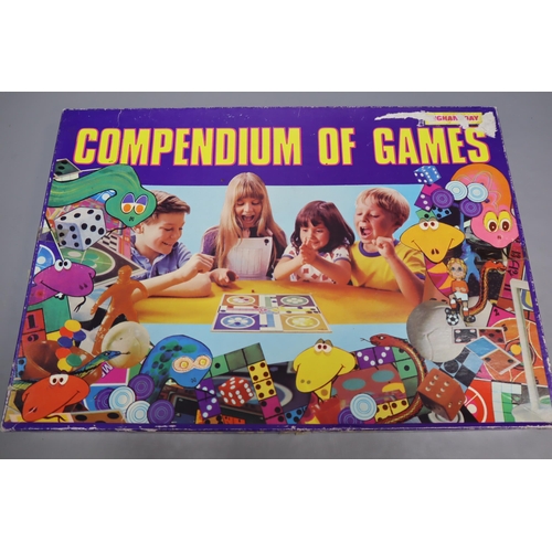 914 - Selection of Vintage Boxed Games to include Contraption, Boggle, Pass The Pigs, Games Compendium, Wo... 