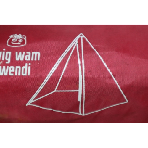 917 - Selection Including Children's Wig Wam Play Tent and Sunshelter