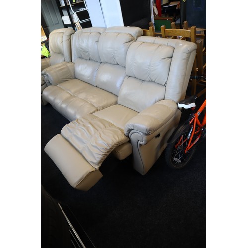 762 - Nice Quality Four Seater 3+1 Recliner Settee and Chair in Light Fawn Soft leather with Comfort Suppo... 