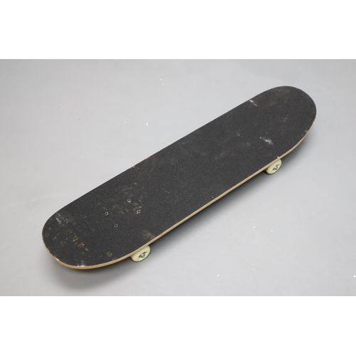 925 - Grey Skullz Skateboard Approx 31