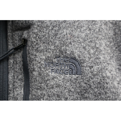 749 - As New The North Face Thick Fleece Jumper size uk Large