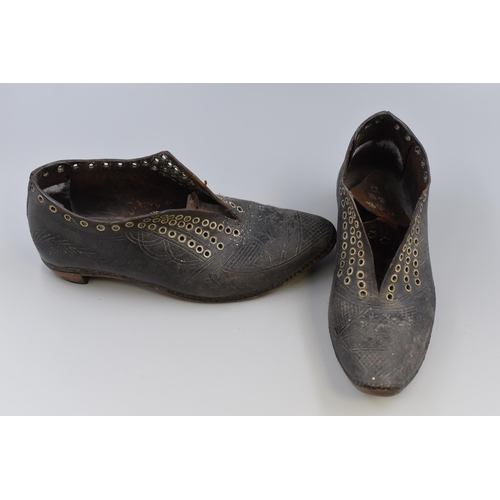 266 - A Pair of Vintage Wood and Leather Clogs, Unknown Size. AF