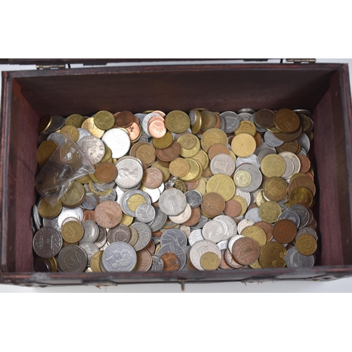 136 - Wooden Treasure Chest containing a Large selection of unsorted Coinage (Total weight 3.8kg) comes wi... 