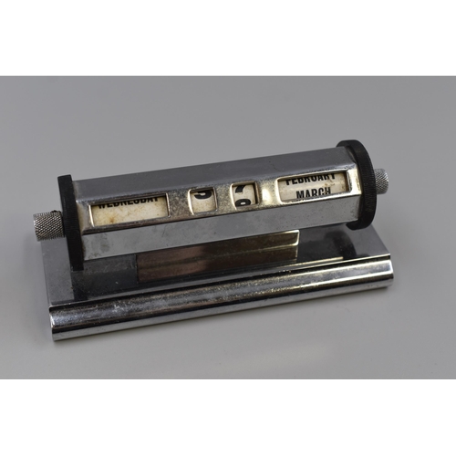 194 - An Art Deco Chrome Perpetual Desk Calendar