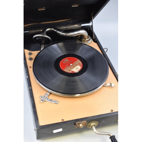 438 - A Vintage Salon Decca Portable Gramophone, With a Selection of 78's. In Working Order