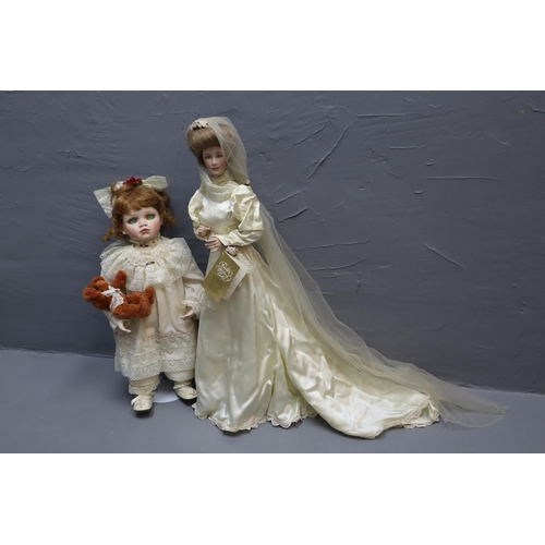 655 - Two Boxed Vintage Collectors Pot Dolls Dolls to include Franklin Heirloom and Hamilton Collection