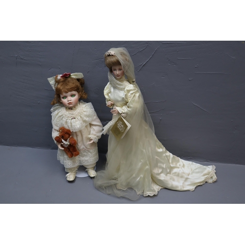 655 - Two Boxed Vintage Collectors Pot Dolls Dolls to include Franklin Heirloom and Hamilton Collection