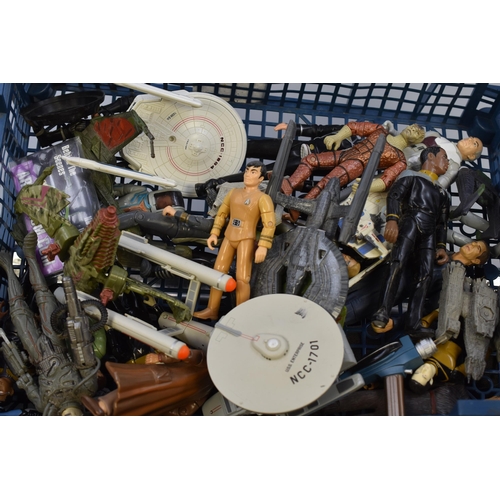 467 - Star Trek: Large Collection of Pre-Owned Collectible Star Trek Figures and Space Craft, Unboxed A/F