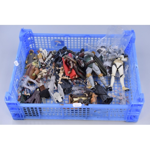 487 - Star Wars: Large Collection of Collectible Star Wars Figures and Spare Parts, All Pre-Owned ( Some A... 