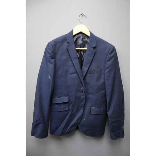 518 - Suitcase Containing a Selection of Blazer Jackets. Includes x3 Topman Size UK40, Ventuno, Next 42 R,... 