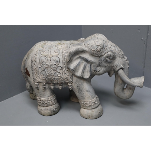 559 - Indian Elephant Garden Ornament (As Found) Approx 26