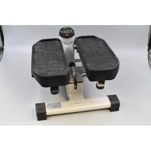 565 - Sport Plus Stepcounter Exercising Machine with digital readout and adjustable tension