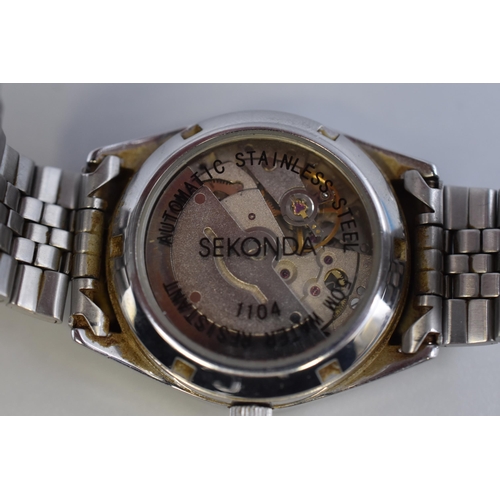 91 - Nice Quality Sekonda Automatic Perpetual Movement Time and Date Glass Backed Waterproof Watch fitted... 