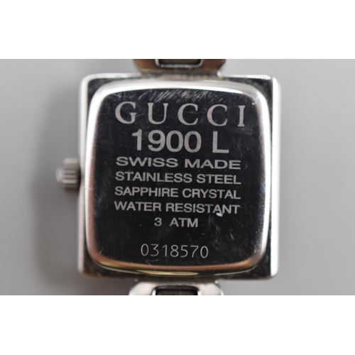 129 - A Lady's Gucci 1900L Quartz Watch, No Authenticity Given