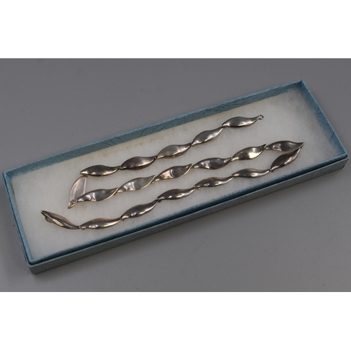 63 - Hallmarked Silver Necklace with Leaf Design (19”)