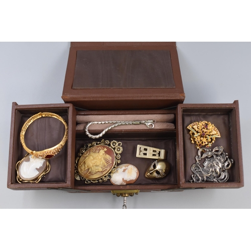 128 - Jewellery Box Containing a Selection of Pieces including Art Nouveau Brooch (Possibly Silver) and Mo... 