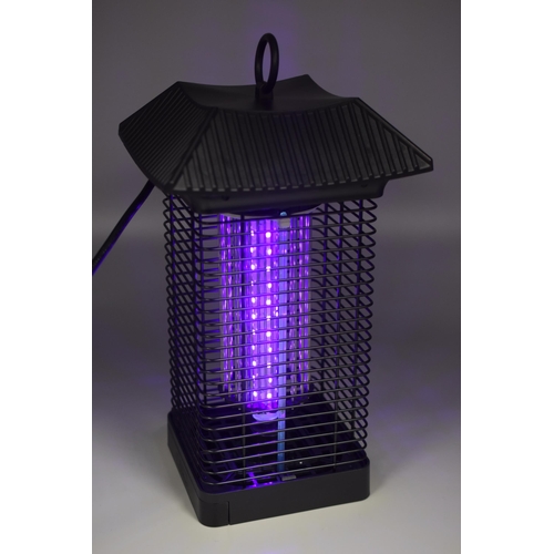 547 - Large New 5W Boxed Bug Zapper (Powers on) 13