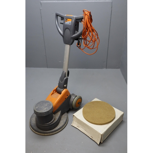 622 - Industrial Taski Ergodisc 400 Scrubber/ Polisher Complete with a Box of new Pads working when tested