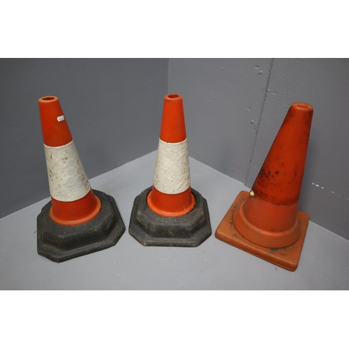 670 - 3 high visibility traffic cones measuring 18