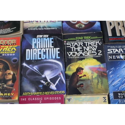 829 - LARGE Collection of Over 30 ' Star Trek ' Novels also Included Four ' Star Wreck ' Novels by Leah Re... 