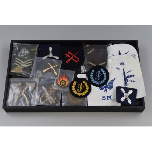 282 - A Selection of Sixteen Military Patches