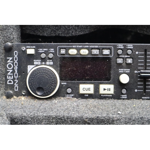 636 - Felt Lined Gigg Box with Two Pieces of Denon Sound Equipment inside to include DN-D4000 and DN-D4000... 