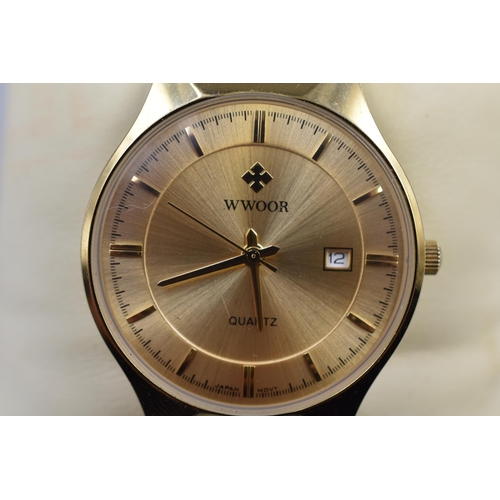 60 - WWOOR Quartz Gents Gold Tone Watch