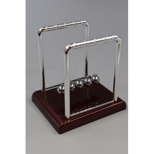 334 - New Newtons Cradle Balance Balls in Box