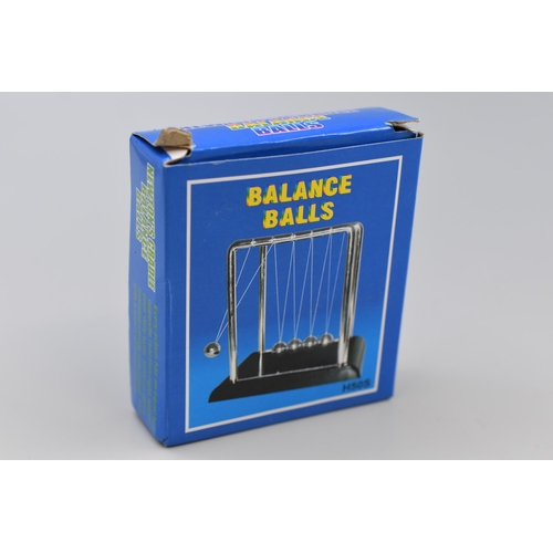 334 - New Newtons Cradle Balance Balls in Box