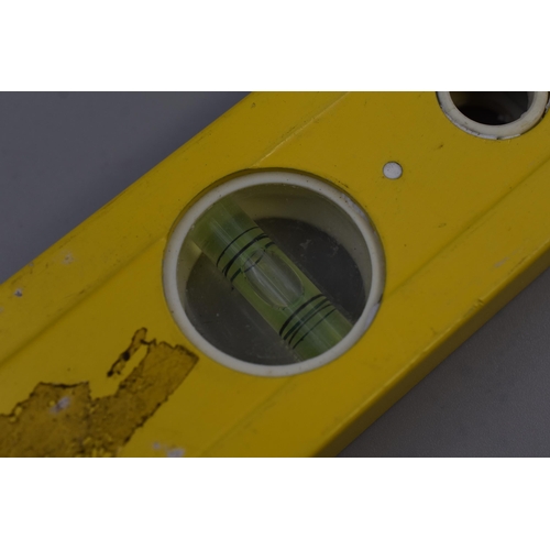 326 - Stanley 30cm Spirit Level