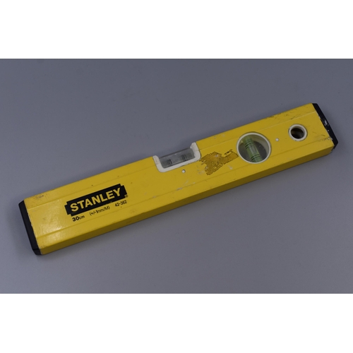 326 - Stanley 30cm Spirit Level