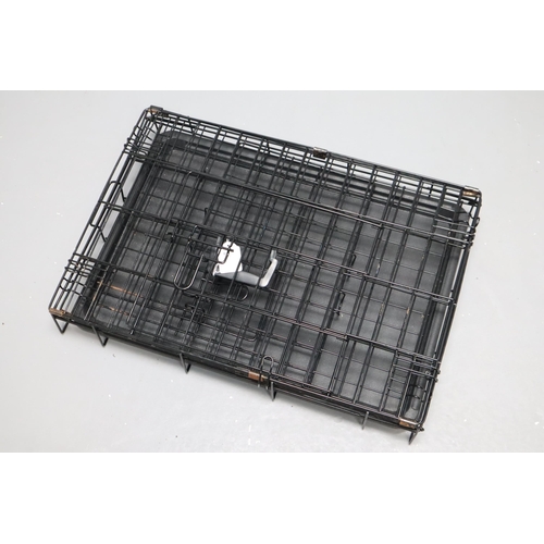 527 - Medium Sized Metal Framed Pet Enclosure complete with Plastic Base Tray folds flat doe easy storage ... 