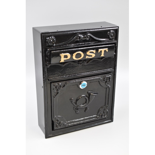 558 - Outdoor Letter Box with Key