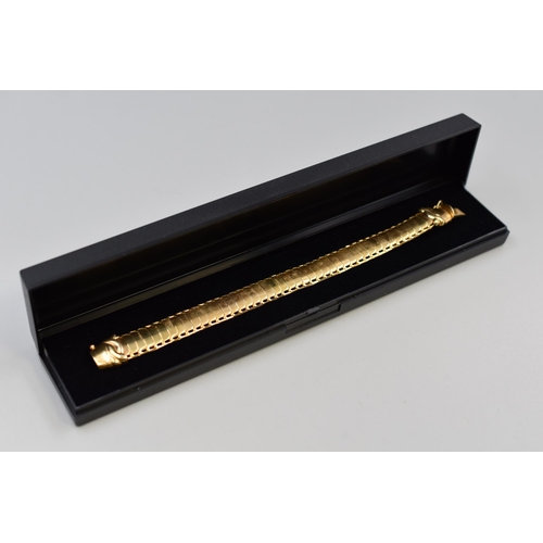 42 - Hallmarked Gold 375 (9ct) Bracelet Complete with Presentation Box (11.76 grams) Length 7
