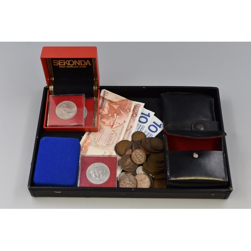 121 - Mixed Selection to include Commemorative Crowns, Old Copper Coins and Banknotes