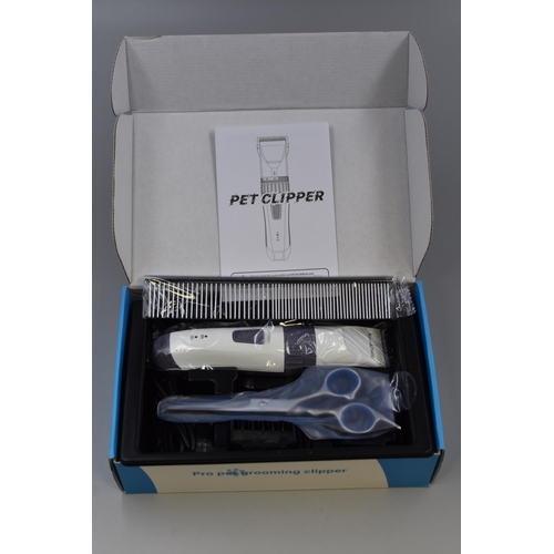 409 - Brand New Boxed Rechargable Pro Pet Grooming Clipper Kit with Accessories Powers on when tested