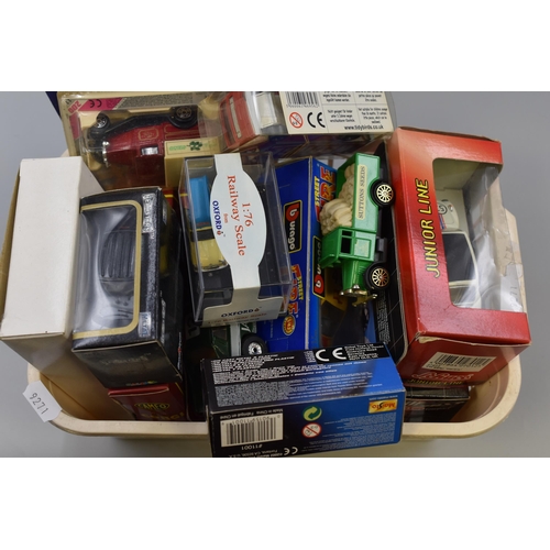 187 - A Selection of Sixteen Boxed and Unboxed Diecast Cars To Include Bburago Renault Super Clio, Oxford ... 