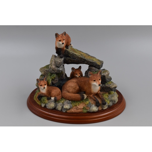 282 - A Boxed Border Fine Arts Secret Places Rocky Den (A0400) Figure, With Border Collie Figure