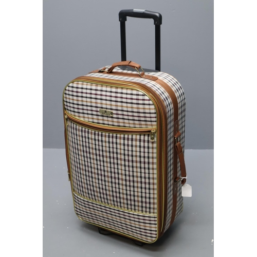 653 - Monarch Pull Along Suitcase (24” x 16” x 10”)