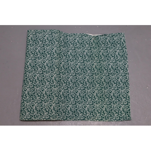 575 - Approx 10mtrs of Green and White Coloured Renaissance Patterned Quality Fabric