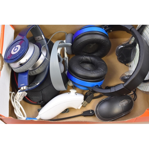 582 - Gaming Mixed Lot includes Four Sets of Headphones, Wii Controller and Mouse (all untested)